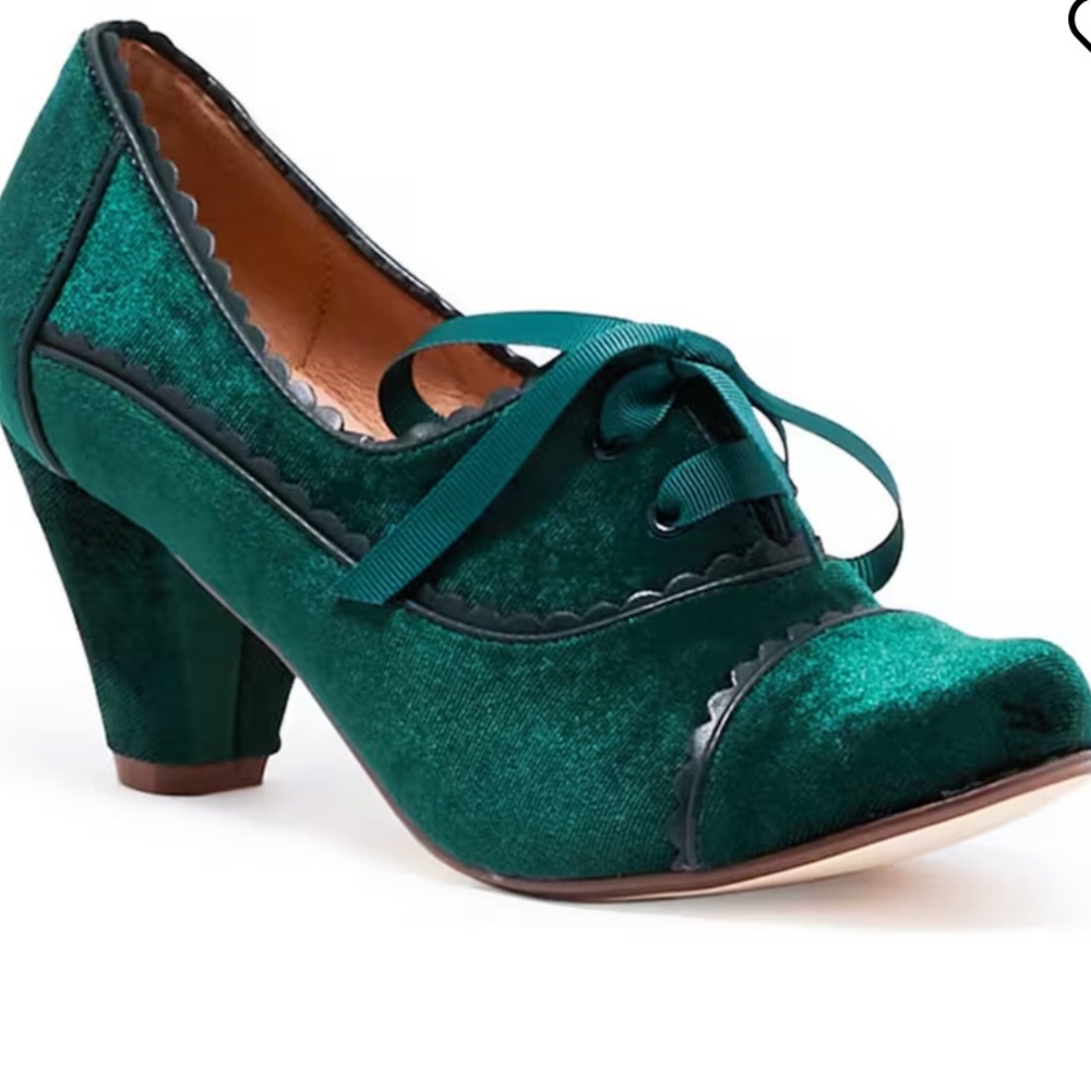WOMEN'S CHELSEA CREW MADISON OXFORD PUMPS